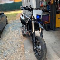 SUZUKI DR-Z 400
