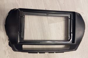 adattatore schermo 9 pollici per auto