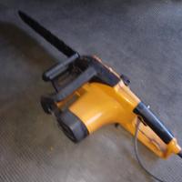 motosega e attrezzi x potatura piante