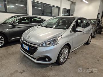 Peugeot 208 PureTech 82 5p. GPL Allure