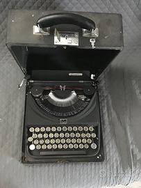 Macchina da scrivere OLIVETTI ICO