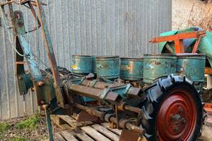 Seminatrice monosem 3 file