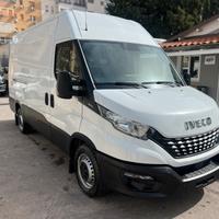 Iveco Daily 35S16 furgone passo medio