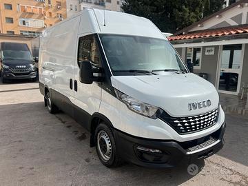 Iveco Daily 35S16 furgone passo medio