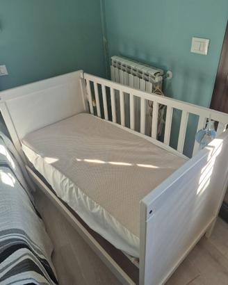 Culla,armadio e tappeto ikea