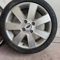 Cerchi in lega ford
