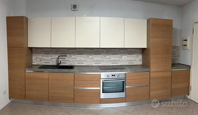 Cucina Completa di Elettrodomestici