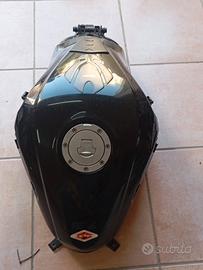 Honda VFR 1200 f.        a  pezzi   