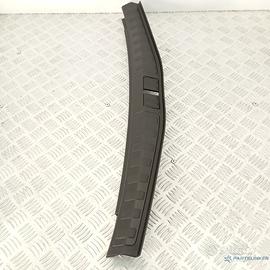 Finitura del Portellone Posteriore/Baule Alfa Rome