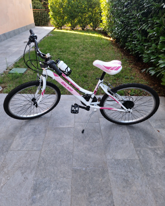 Mountain bike ragazza