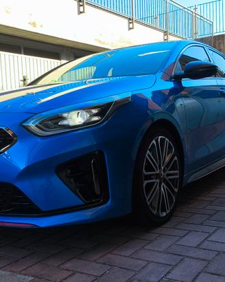 Kia proceed gt 204 cv permutabile con Mazda MX 5 