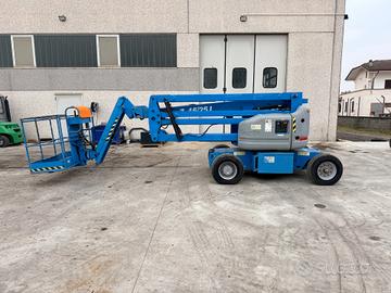 PIATTAFORMA AEREA SEMOVENTE GIREVOLE ELETTRICA GEN