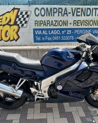 Honda VFR 750 R