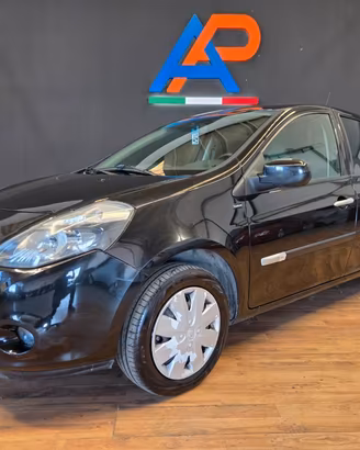 Renault Clio 5 Porte Clio 5p 1.2 tce Yahoo! 100cv