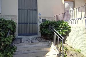 Consolare Pompea Paradiso 4 locali +auto +cantina