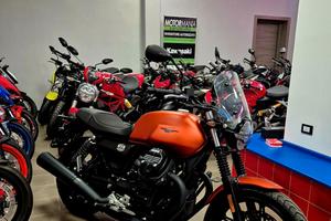 Moto Guzzi V7 IV 850 ANNO 2022 KM 3000 UNIPRÒ