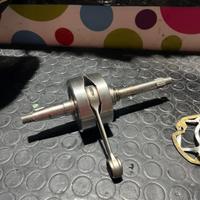 Albero malossi RHQ BIELLA IN TITANIO PIAGGIO