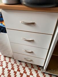Cassettiera