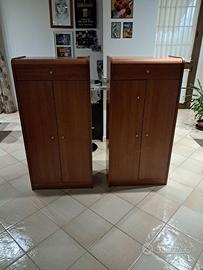 2 Armadietti in legno 