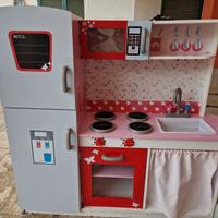 Cucina rosa bambina