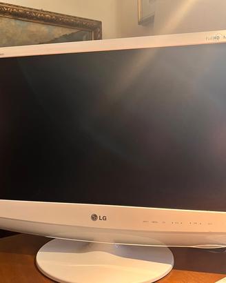 TV LG 22 pollici full HD