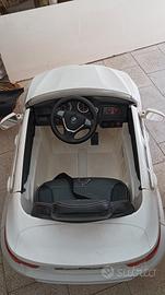 macchina elettrica modello BMW 