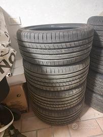 4 gomme Goodyear - 225 45 18 NUOVE