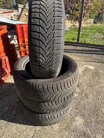 Pneumatici invernali 235/55R19