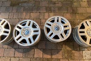 4 Cerchi in lega Volkswagen Golf IV R16 6.50JX16H2