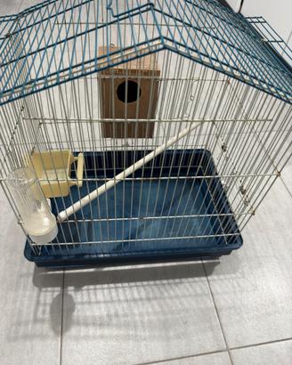 Gabbietta uccellini completa di casetta e altro