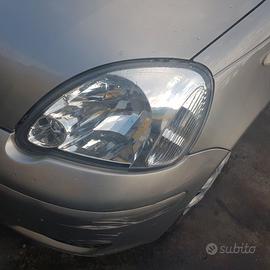 RICAMBI VARI TOYOTA YARIS ANNO 2003 CC 1.3 B.