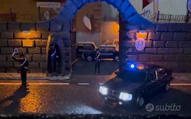 1/43 Lancia Thema auto civetta con luci