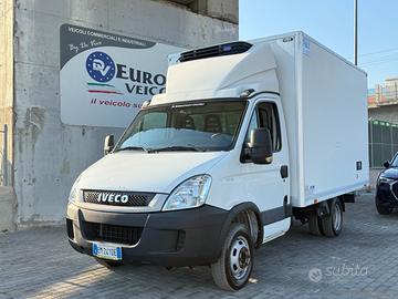 IVECO Daily 35C15 7 BANCALI CON PARATIA