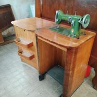 MACCHINA DA CUCIRE BIANCHI 