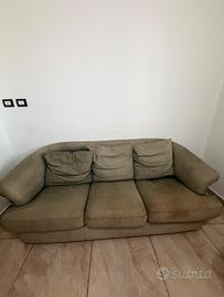 Coppia di divani (3 posti + 2 posti)