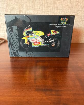 Minichamps V. Rossi Mugello Gp 1999 apriliaRSW250