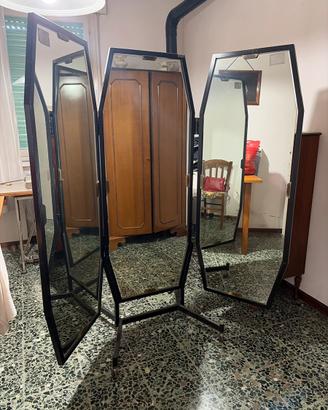 Specchio vintage da sartoria a tre ante su ruote