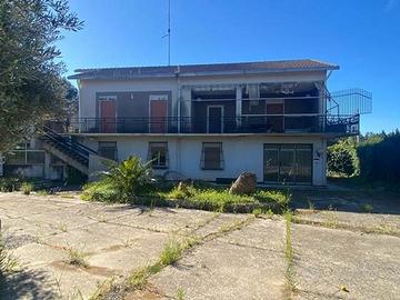 Rif.3650RV74142| villa caltanissetta