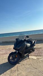 Yamaha Xmax 125