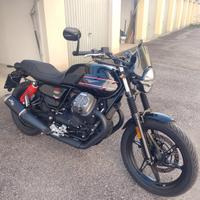 Moto Guzzi V7 Stone Special Edition