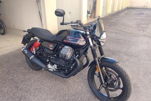 Moto Guzzi V7 Stone Special Edition