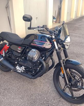 Moto Guzzi V7 Stone Special Edition