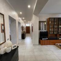 In citta'casa indipendente su 4 lati