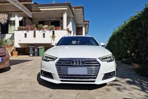 AUDI A4 Avant quattro S line S tronic