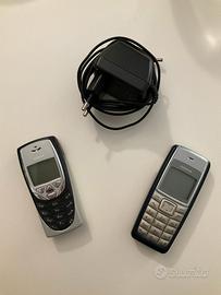Cellulari Nokia 8310 e 1110