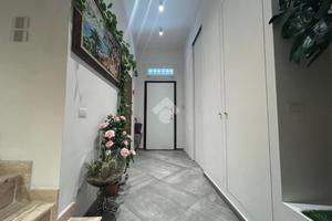 CASA SEMINDIPENDENTE A FIRENZE