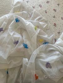 Tende con farfalle multicolor