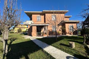 VILLA SINGOLA A MONTECASTRILLI