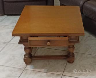 Tavolino in legno