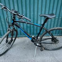 Bicicletta ibrida gravel